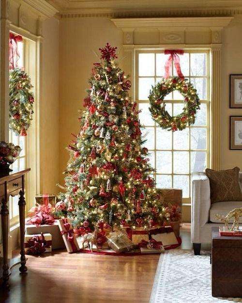 Kerstboom versierd online puzzel