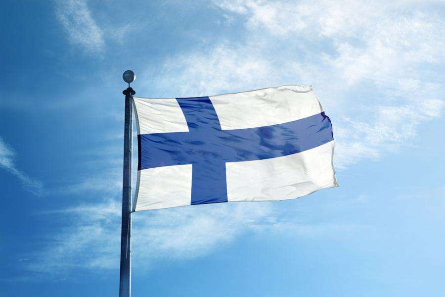 Finlands flagga pussel på nätet