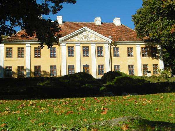 Smolajny - Palais épiscopal puzzle en ligne