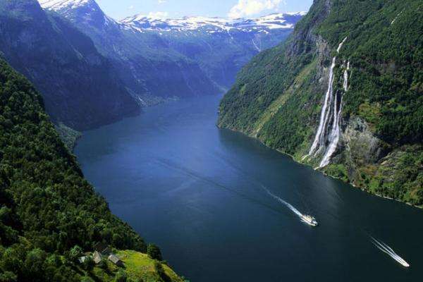 Норвегия - планини, море, пейзаж онлайн пъзел