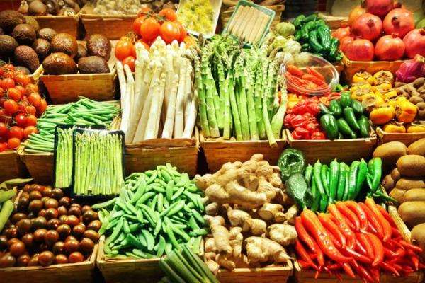 kleurrijke groenten op een puzzel legpuzzel online