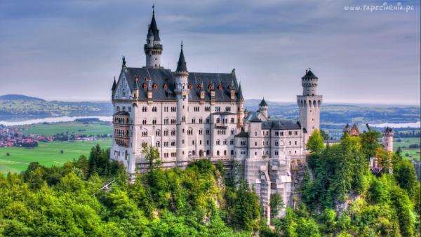 beautiful castle online puzzle