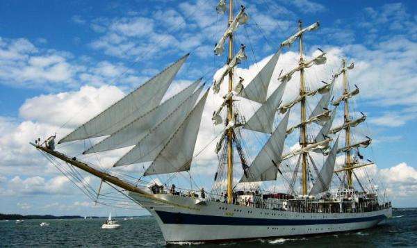 A large sailing ship online puzzle