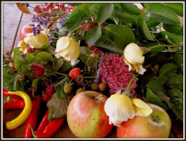 цветни подаръци на есента онлайн пъзел