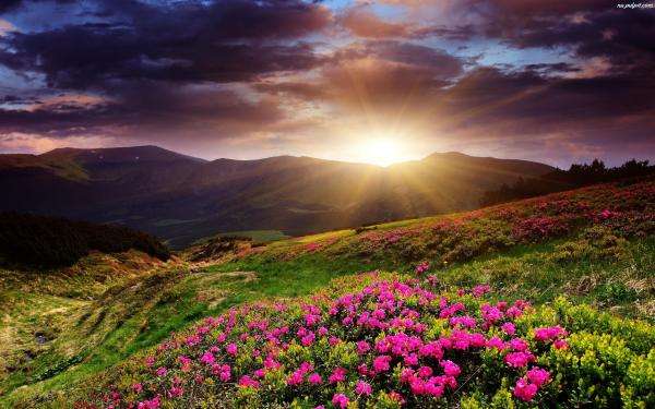 Sunset in the mountains jigsaw puzzle online