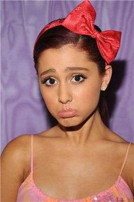 Ariana Grande pussel på nätet