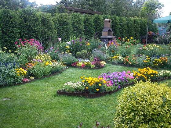 Beautiful garden online puzzle