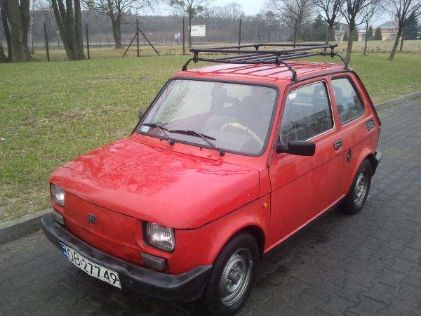 Toddler Fiat 126p jigsaw puzzle online