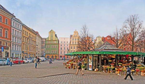 Colorful city jigsaw puzzle online