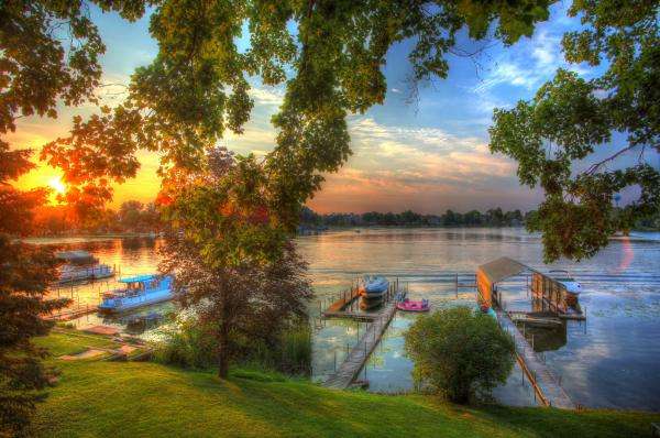 marina by the lake jigsaw puzzle online