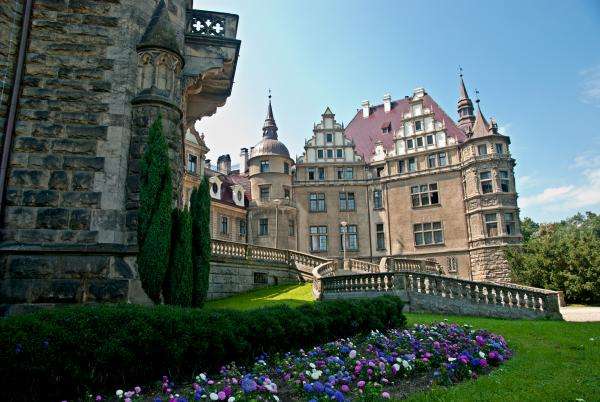 Burg in Moszna Puzzlespiel online
