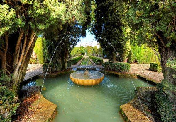 Granada, parco, fontana puzzle online