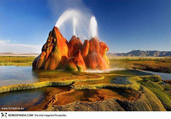 geyser-Nevada-měsíc pohled skládačky online