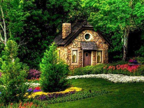 cottage in the woods with a garden jigsaw puzzle online