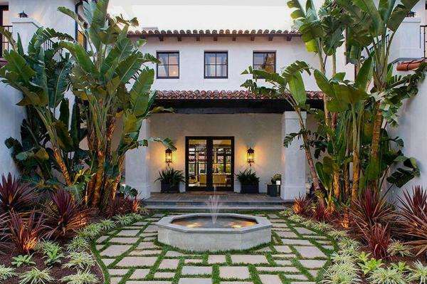 hacienda, garden, palm trees jigsaw puzzle online