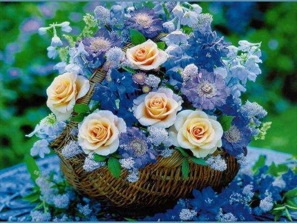 bouquet nei toni del blu puzzle online