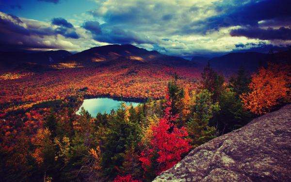 hermoso paisaje de otoño rompecabezas en línea