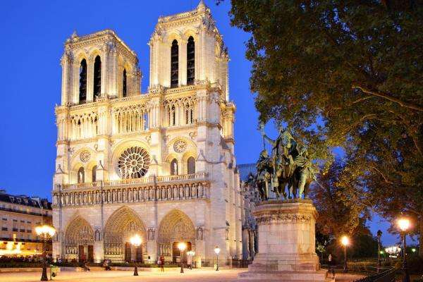 Notre Dame puzzle online