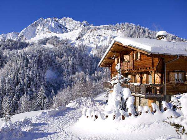 зимна планинска къща онлайн пъзел