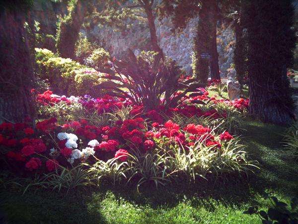 Italia - Capri: Giardini di Augusto puzzle online