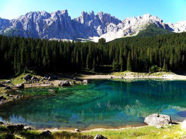 Italien - Lago di Carezza pussel på nätet