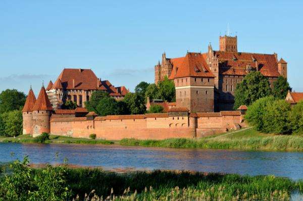 Castillo de Malbork rompecabezas en línea