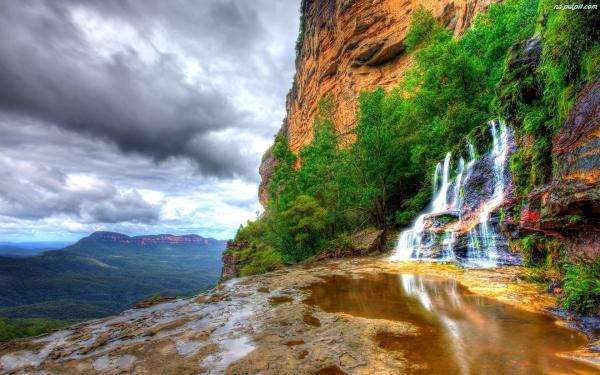view of the waterfall jigsaw puzzle online