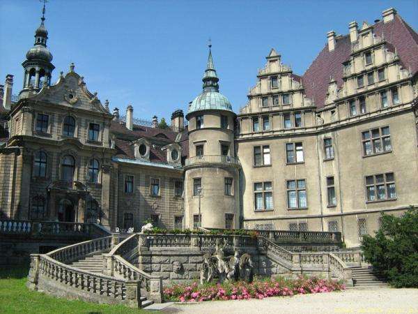 Schloss in Moszna Puzzlespiel online