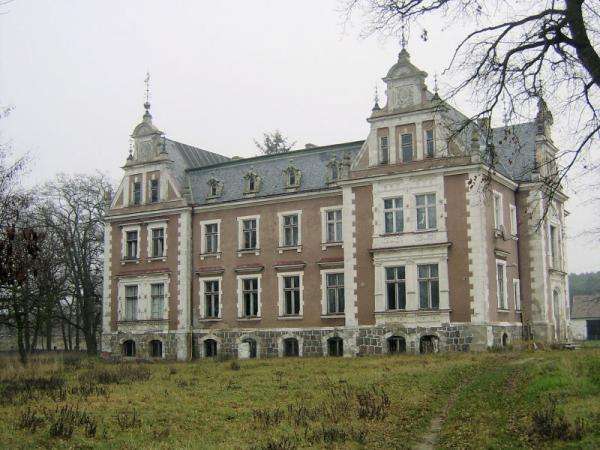 Slott i Nowa Wieś pussel på nätet