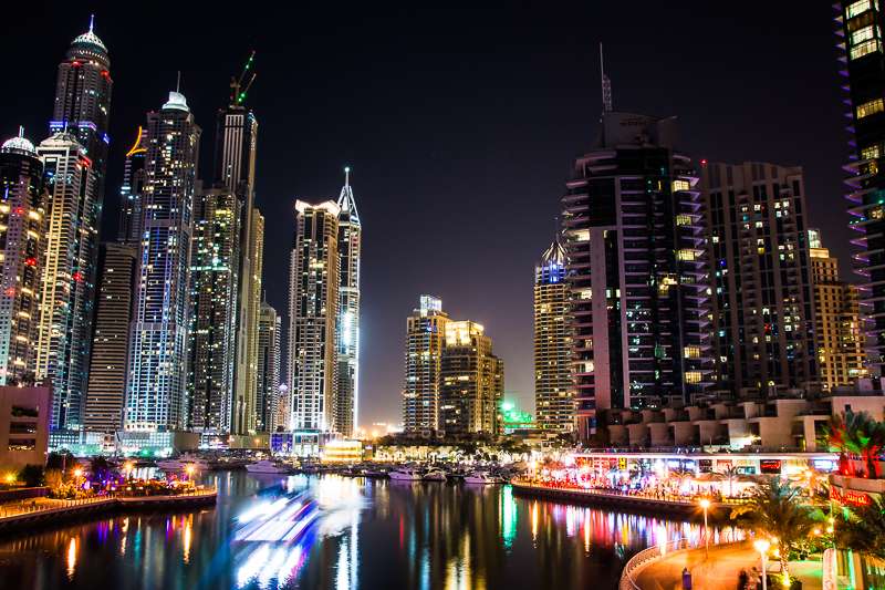 Dubai bij nacht legpuzzel online