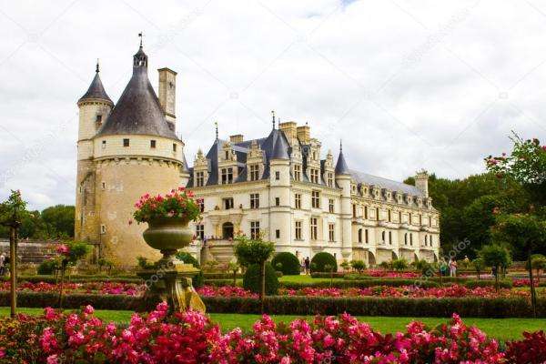 Slott i Loire i Frankrike pussel på nätet