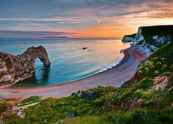 Britse strand, zee, kleuren legpuzzel online