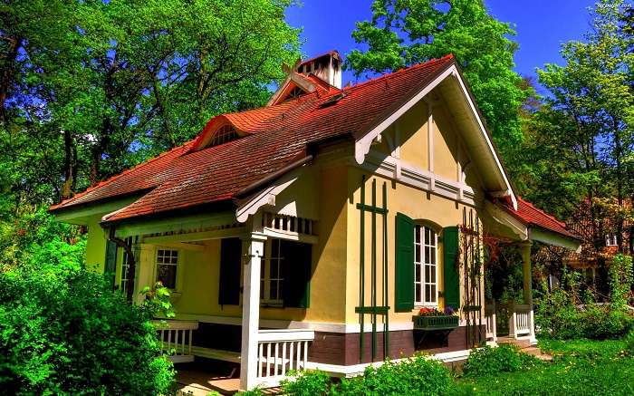 A charming house jigsaw puzzle online