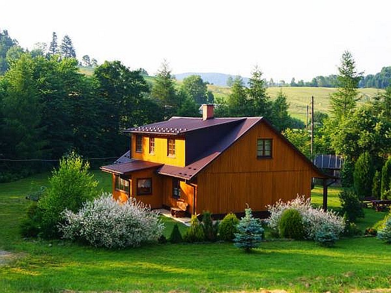 Cottage in Cisna jigsaw puzzle online