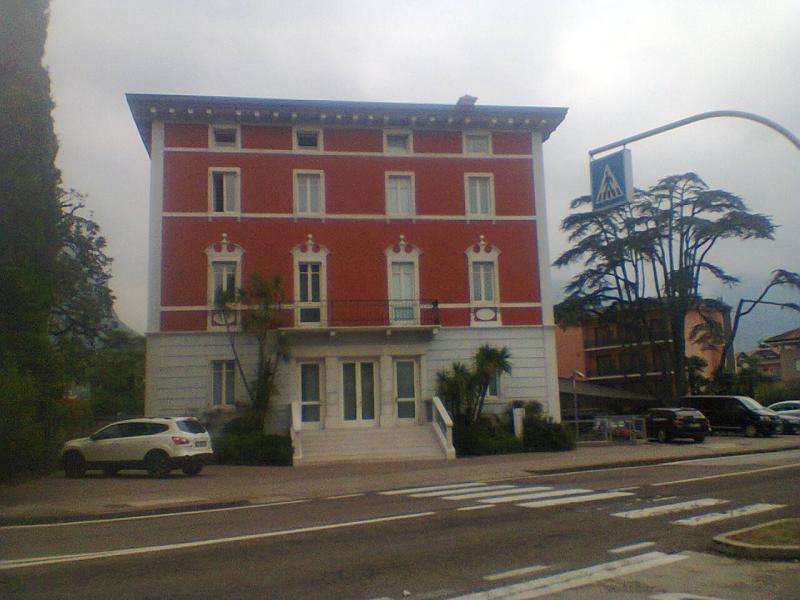 Hotel; Astoria, Riva, kirakós online