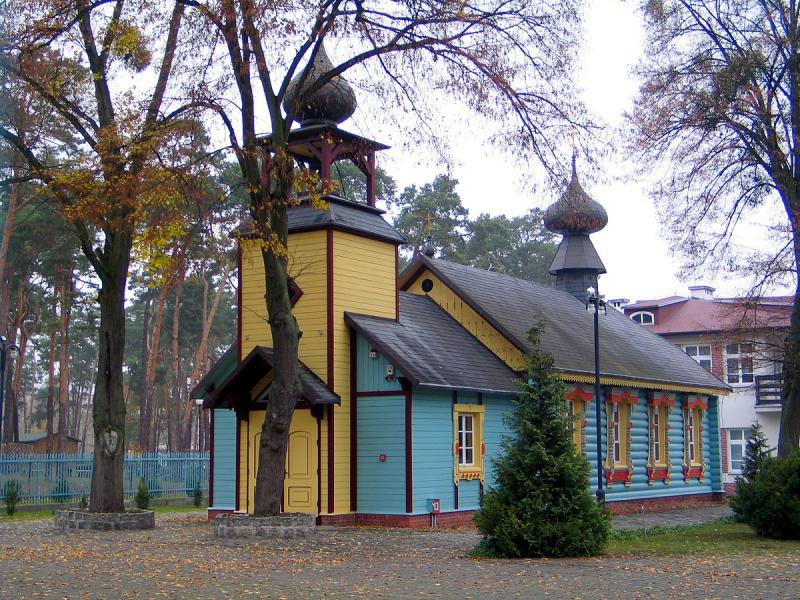Православна църква Цехоцинек онлайн пъзел