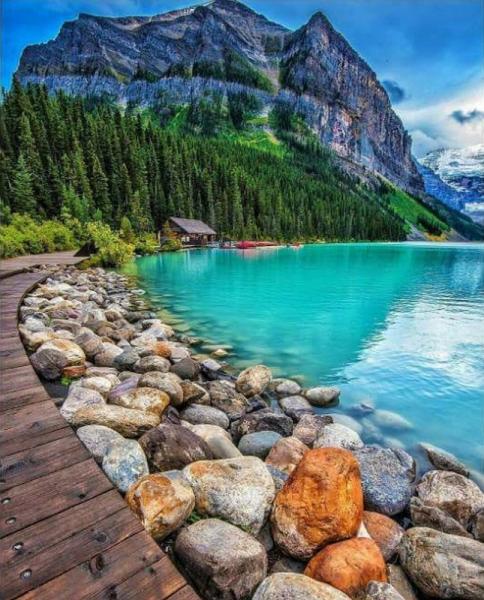 Lago di Lake Louise in Canada puzzle online