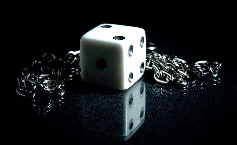 Dice jigsaw puzzle online