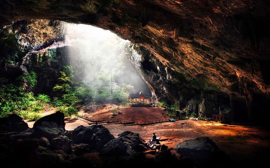 山の洞窟 ジグソーパズルオンライン