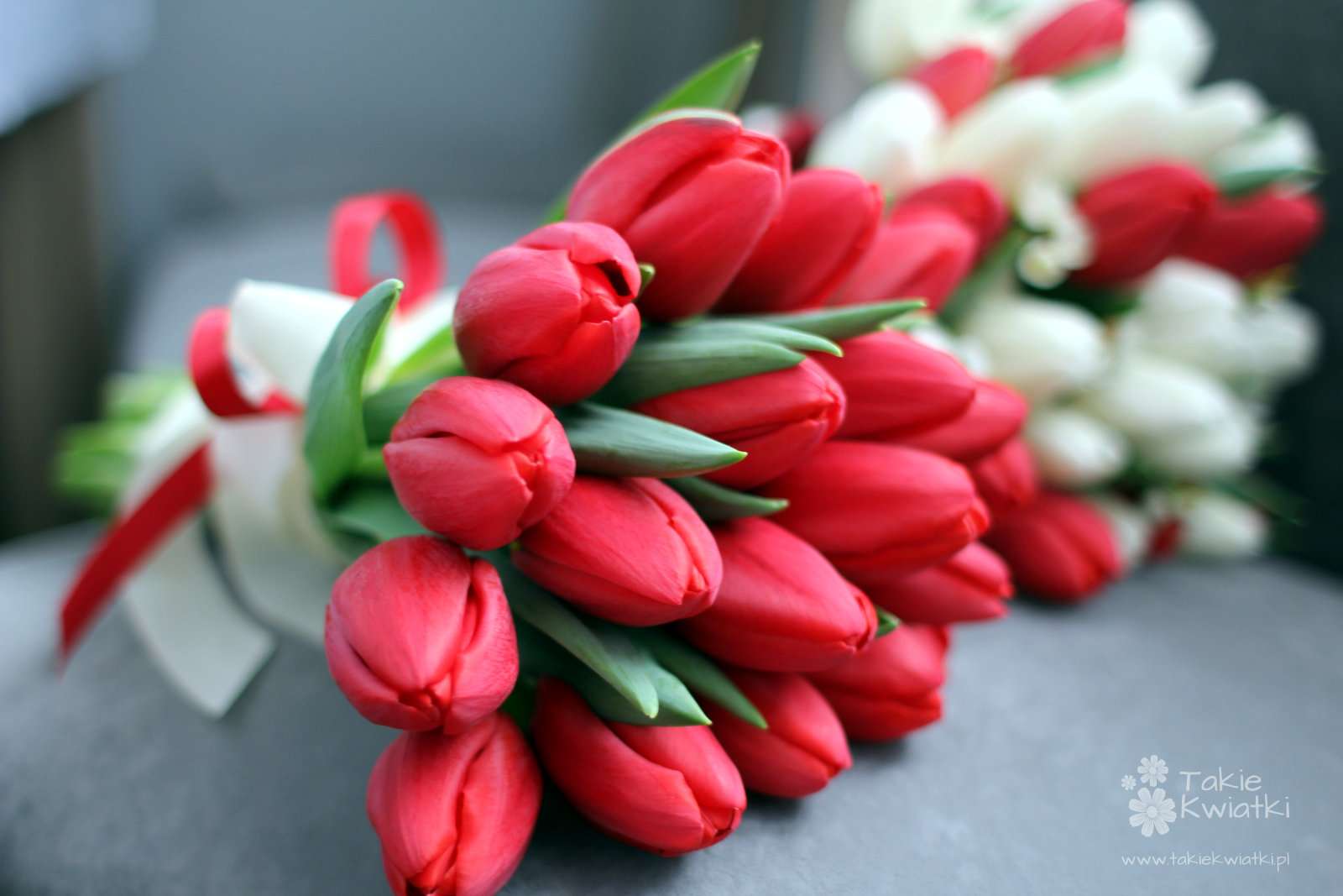 ramo de tulipanes rompecabezas en línea