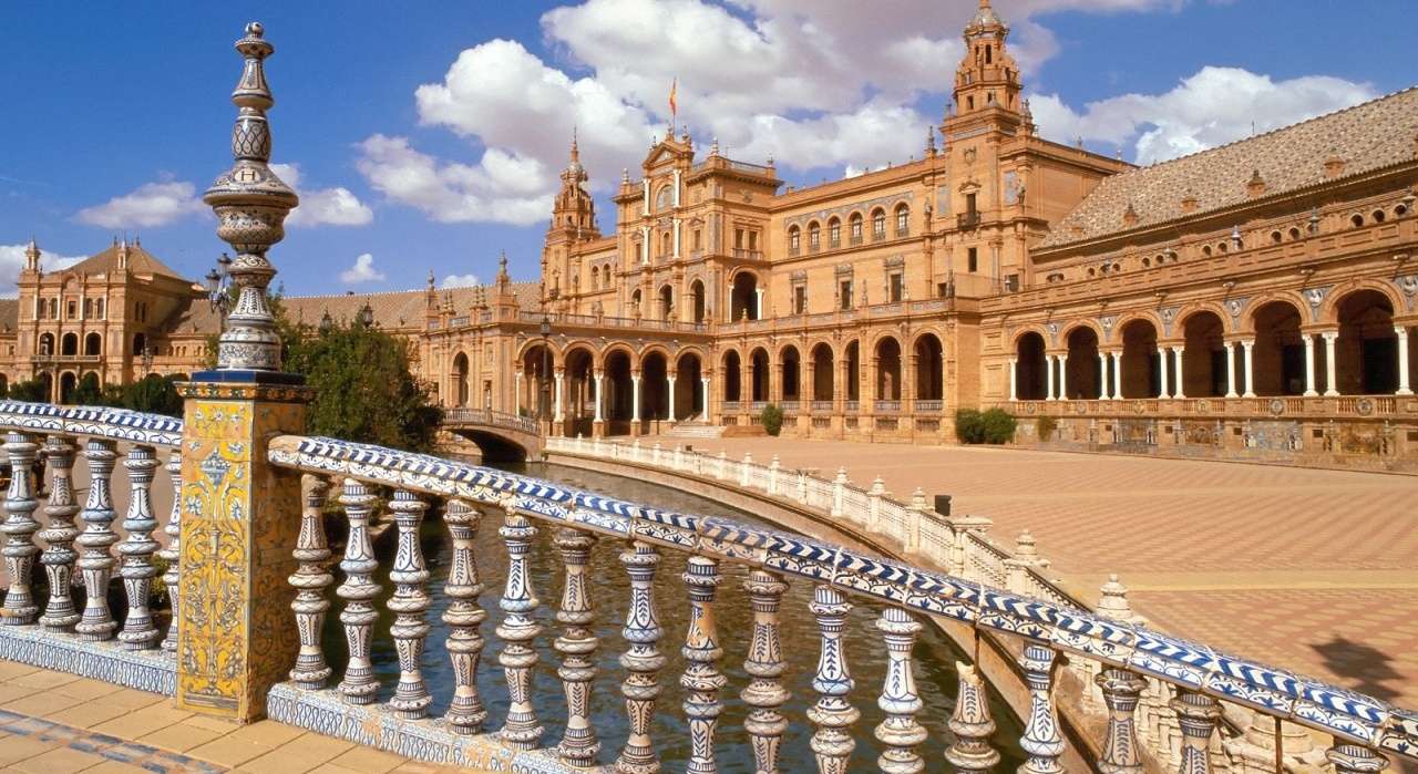 Palace complex jigsaw puzzle online