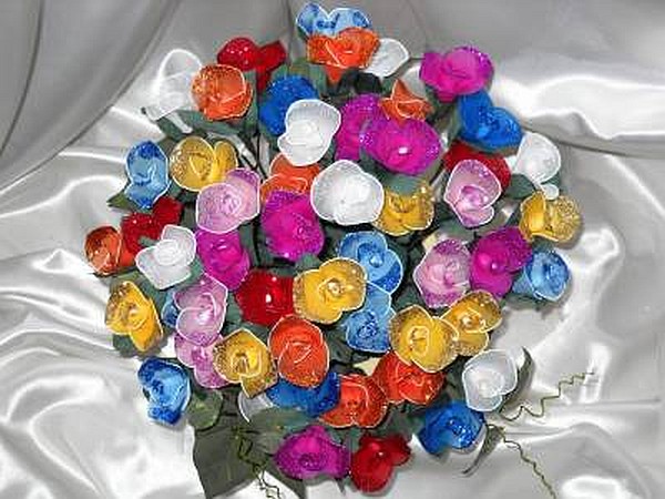 Ένα μπουκέτο λουλούδια από γυαλί. παζλ online