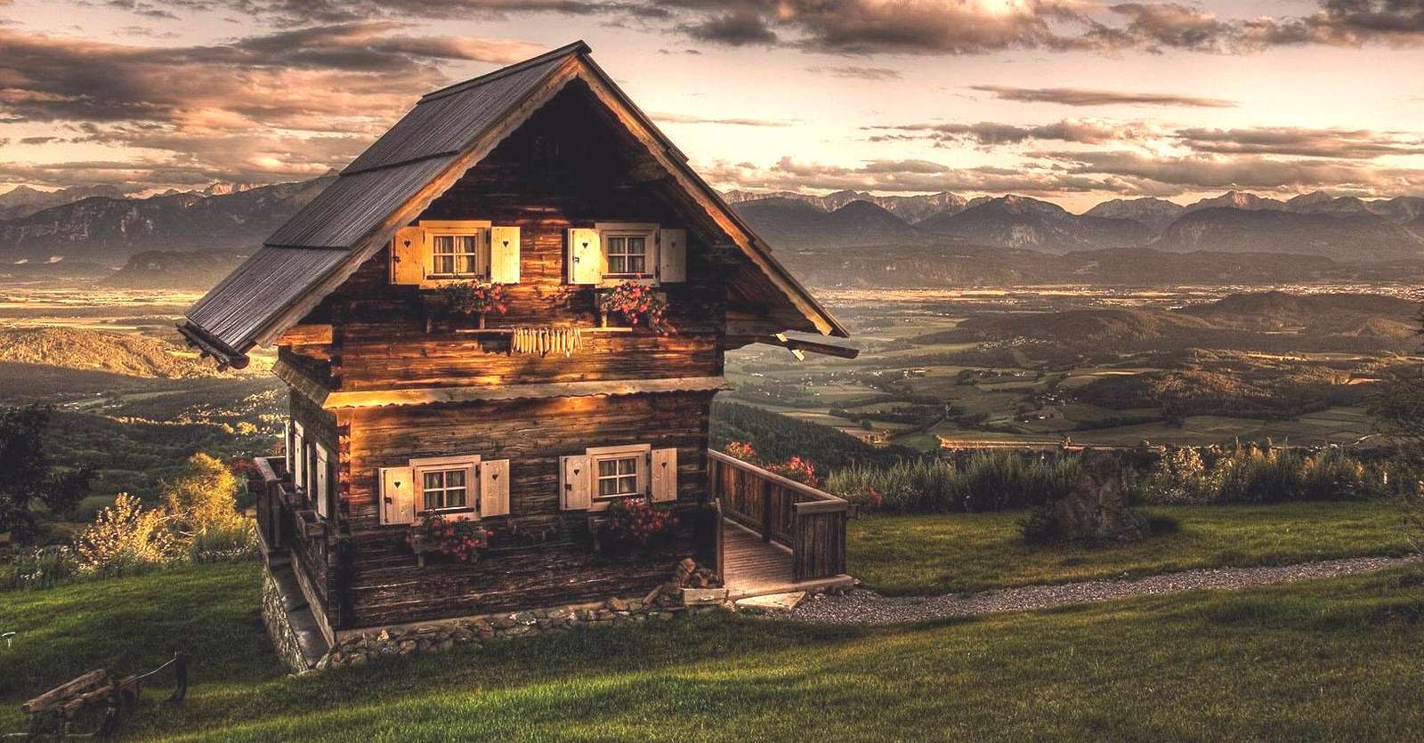 A cottage in the middle of now jigsaw puzzle online