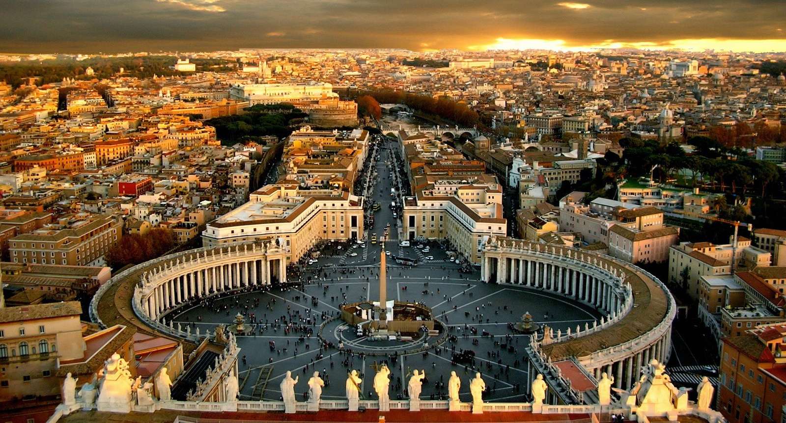 St.Peter 's Square jigsaw puzzle online