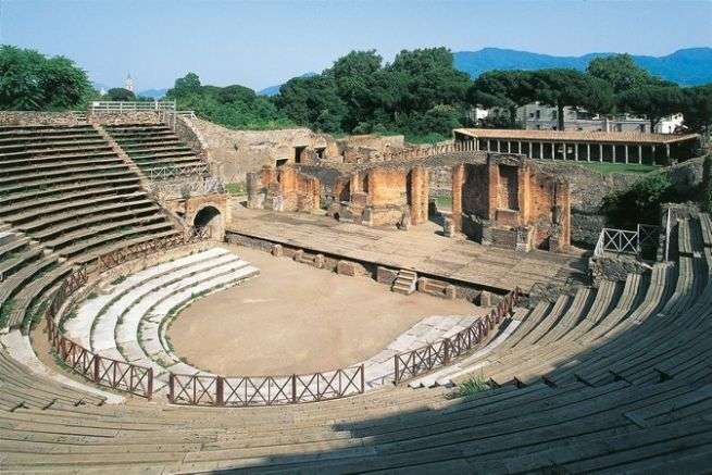 Starověké Pompejské divadlo skládačky online