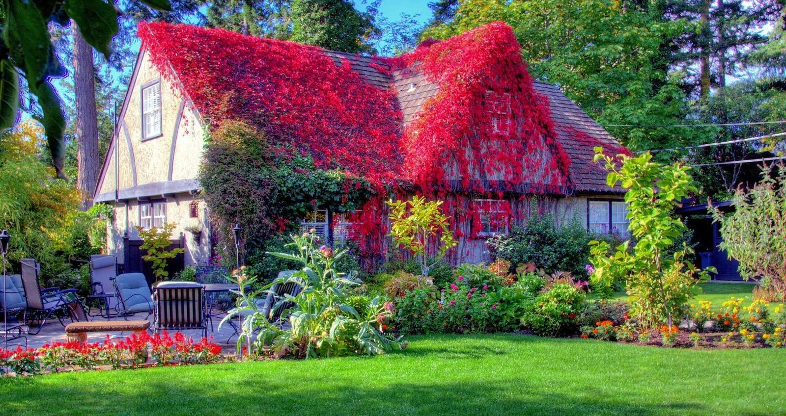 Къща с градина онлайн пъзел