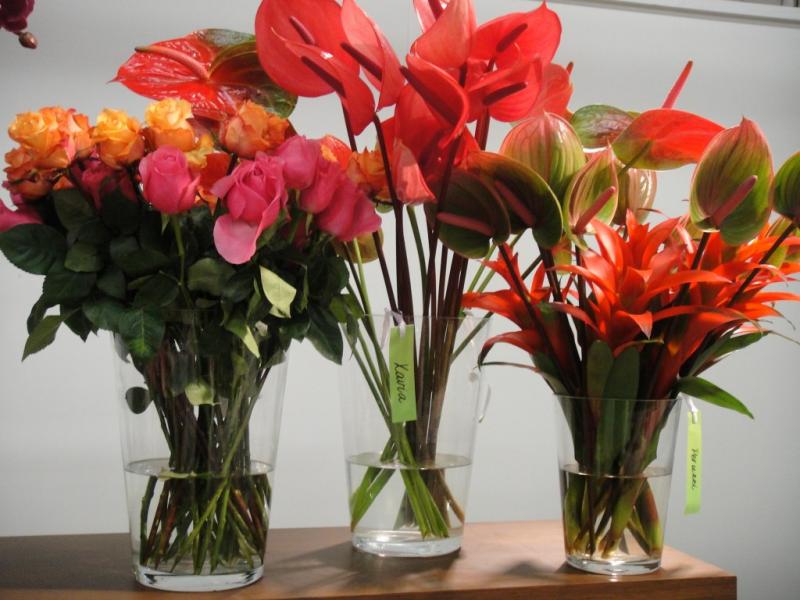 Virágok vázában online puzzle