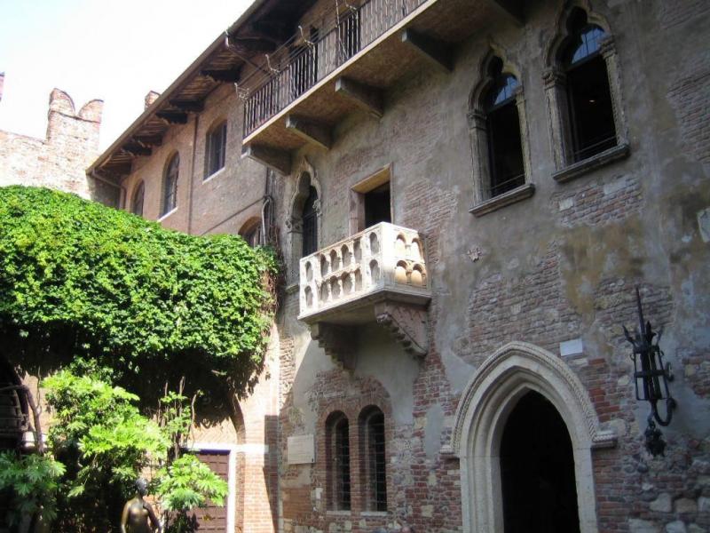 Romeo och Juliet balkong - Verona pussel på nätet