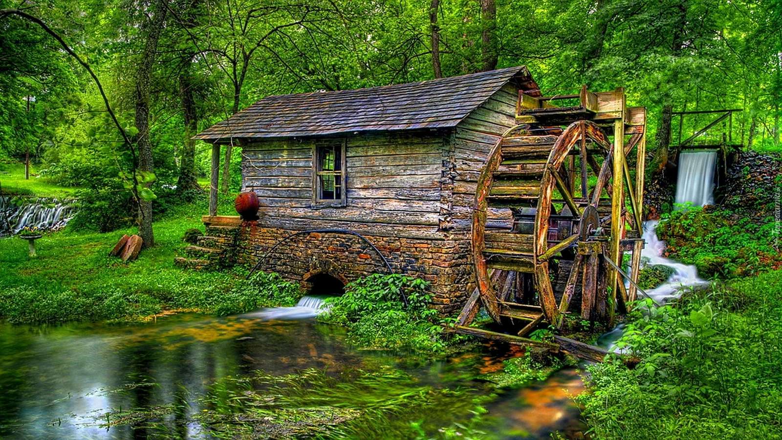 Mill wheel above the stream jigsaw puzzle online