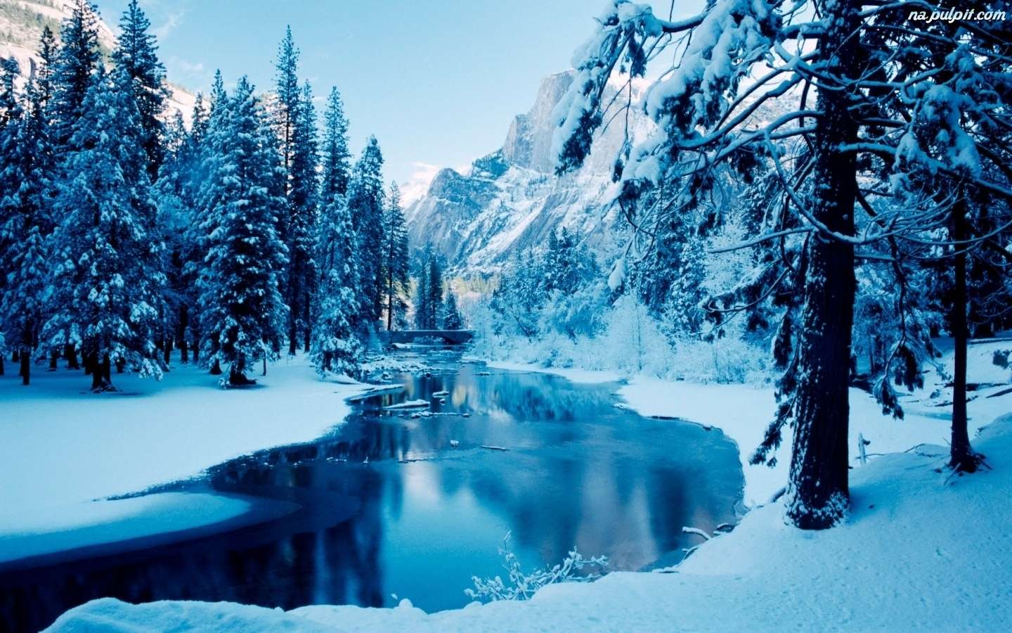 зимна гора онлайн пъзел